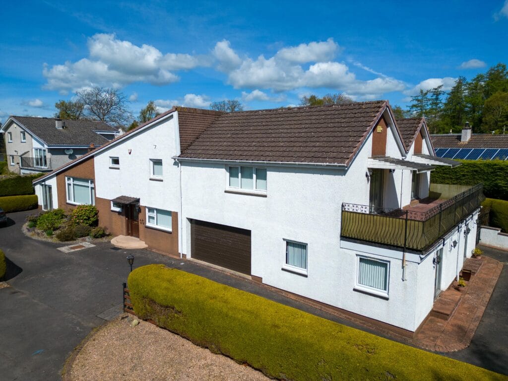 2 Elmgrove Park, Monikie, By Broughty Ferry, DD5 3QW